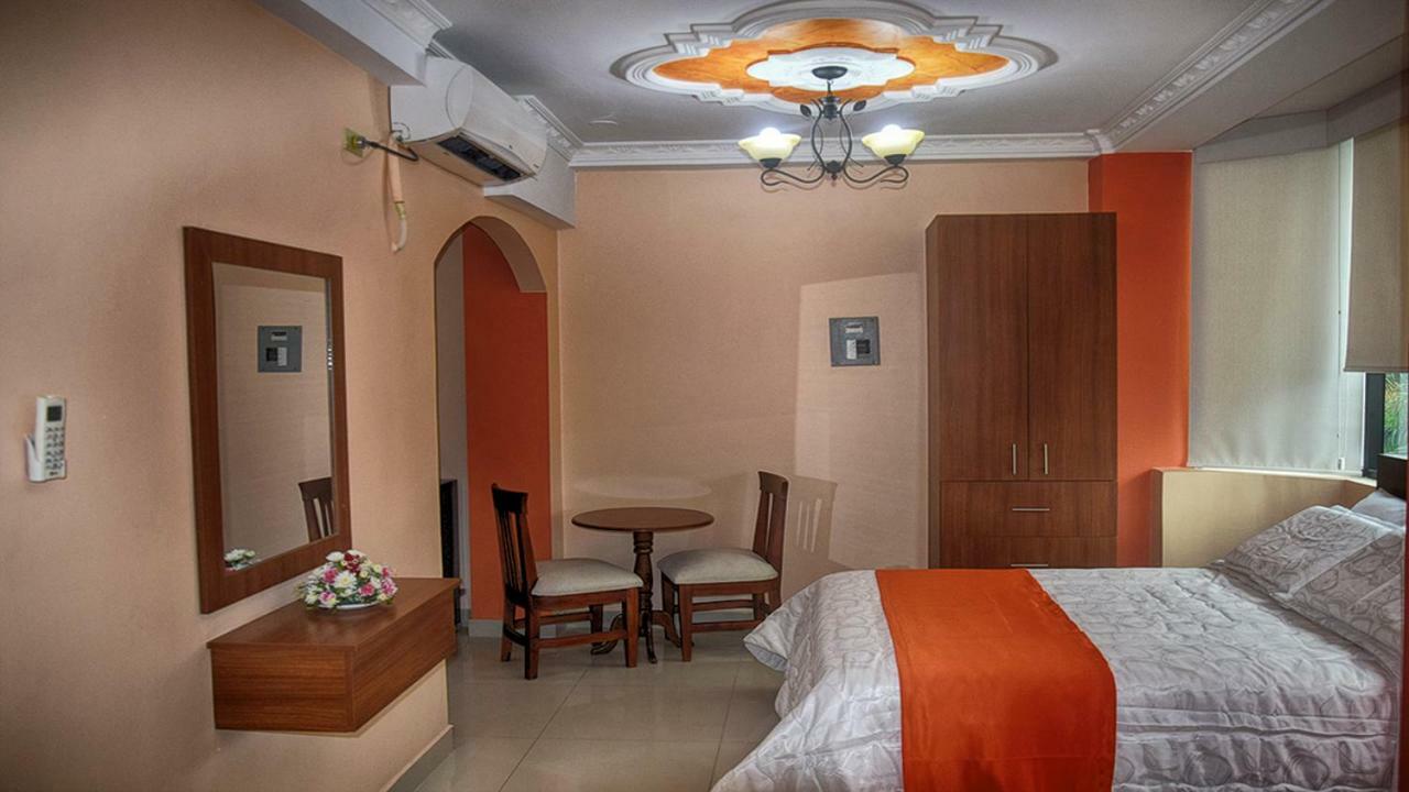 Olan'S Hotel Group Esmeraldas 外观 照片