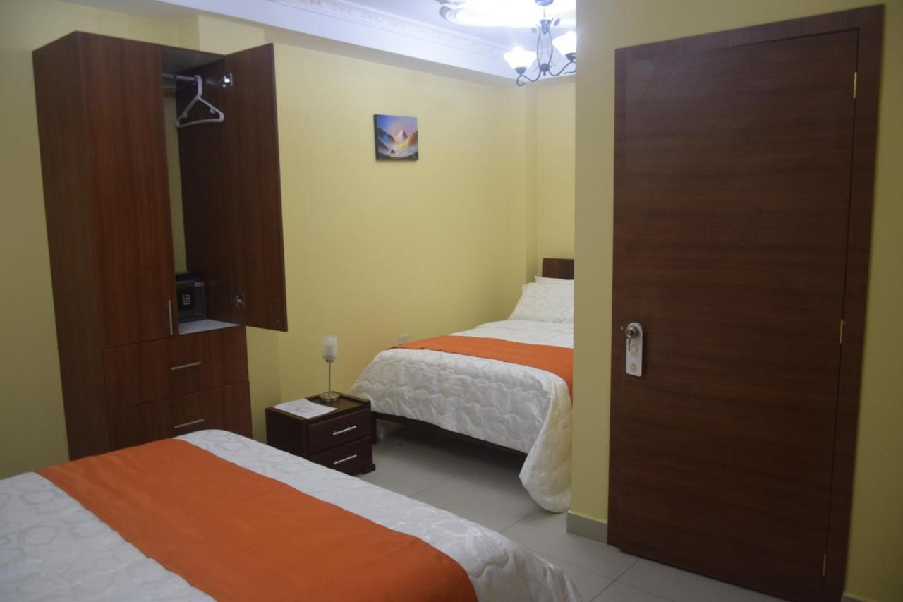 Olan'S Hotel Group Esmeraldas 外观 照片