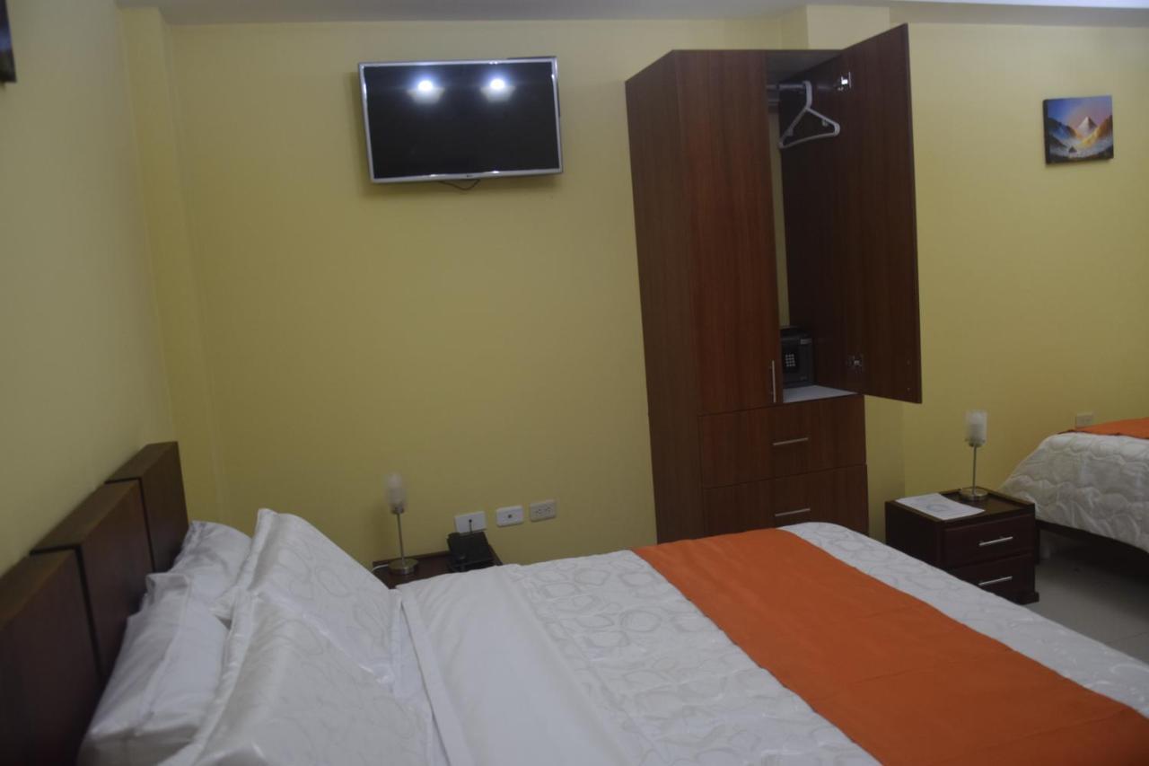Olan'S Hotel Group Esmeraldas 外观 照片